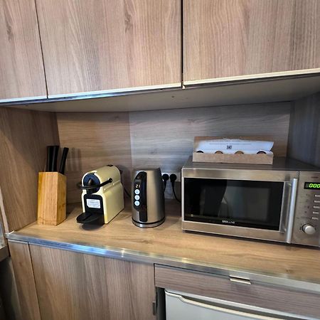 Appartement Typique Parisien Au Coeur Du Marais מראה חיצוני תמונה