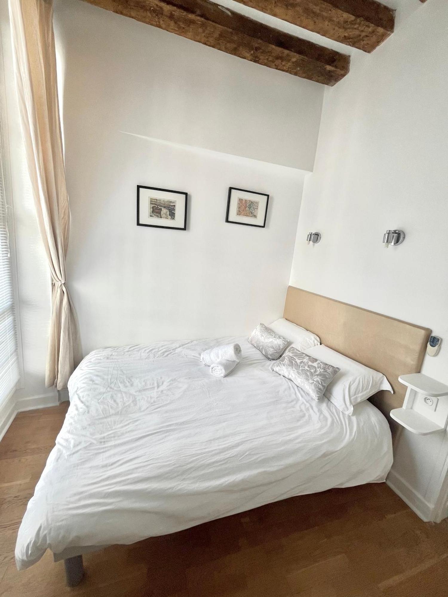 Appartement Typique Parisien Au Coeur Du Marais מראה חיצוני תמונה